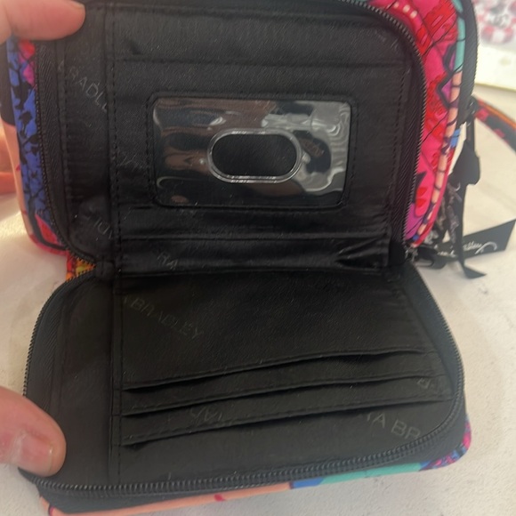 Vera Bradley crossbody bag/ wristlet w detachable straps - Picture 6 of 11